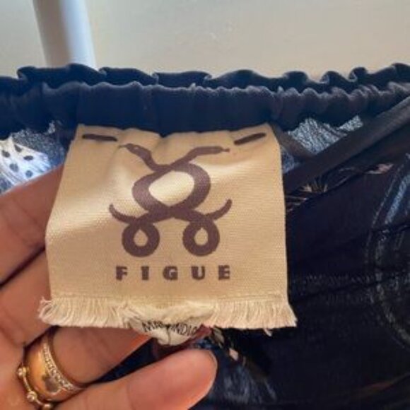 Women Boot Cut & Flare Figue pant suit - Picture 7 of 9